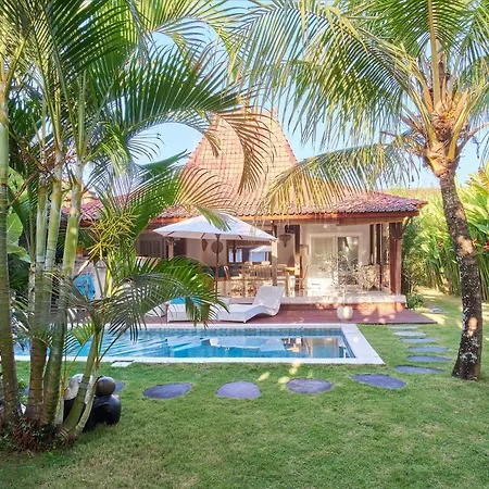 Villa Ketenangan, Sumptuous 3Br Villa With Tropical Vibes In Ubud Area